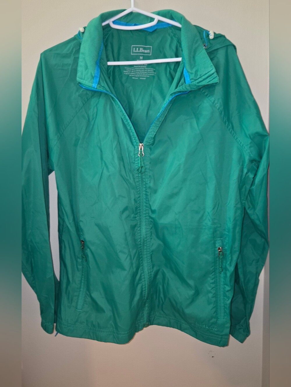 Vintage L.L. Bean Women's Green Packable Windbreaker Jacket Medium